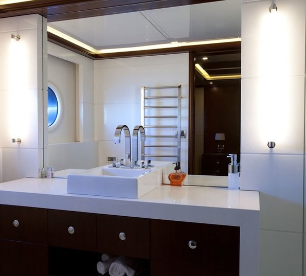 The 36m Yacht QUANTUM