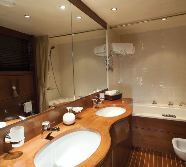 The 37m Yacht FIORENTE