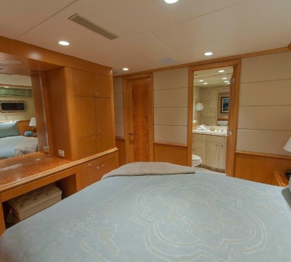 The 37m Yacht LOOSE ENDS