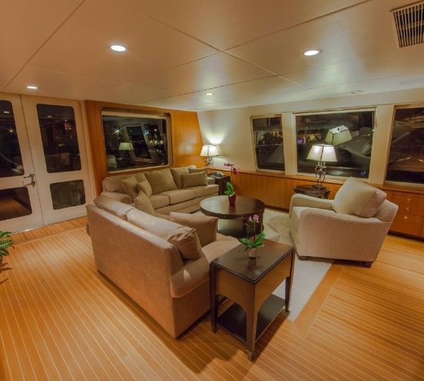 The 37m Yacht LOOSE ENDS