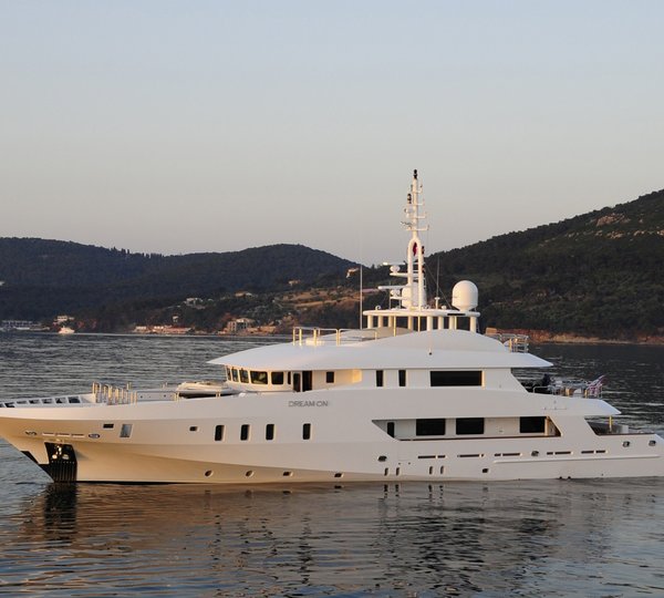 Premier Overview On Board Yacht DREAM ON