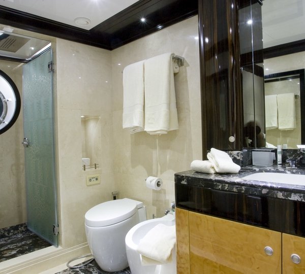 Guest's Bath On Board Yacht GRENADINES III