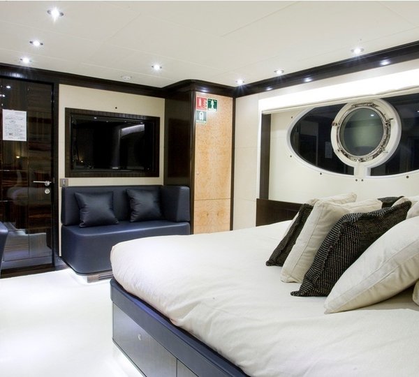 VIP Stateroom Aboard Yacht GRENADINES III