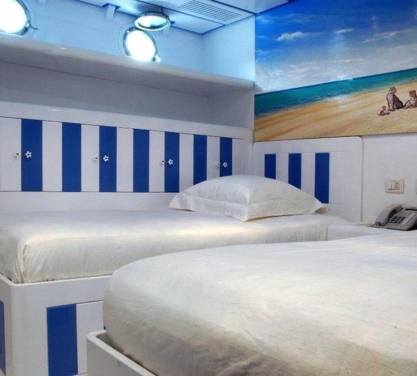 The 38m Yacht MATA MUA