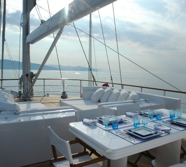 The 38m Yacht MATA MUA