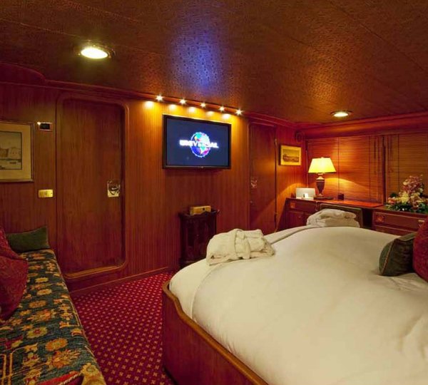 The 38m Yacht SARITA SI