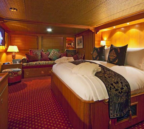 The 38m Yacht SARITA SI