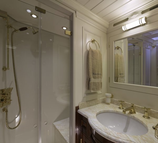 The 39m Yacht RAINBOW