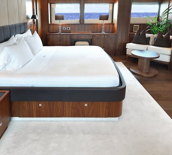 The 40m Yacht CHIQUI