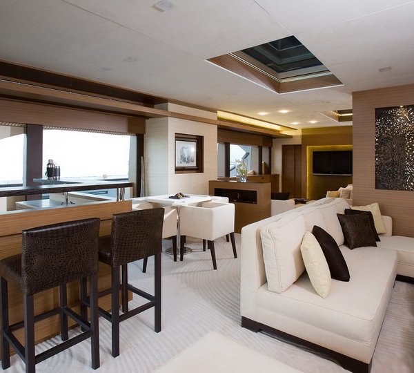Premier Saloon On Yacht NAMASTE 8