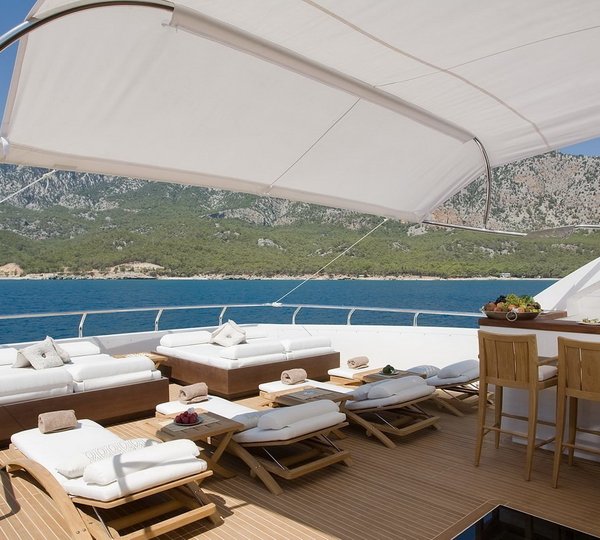 The 40m Yacht NAMASTE 8