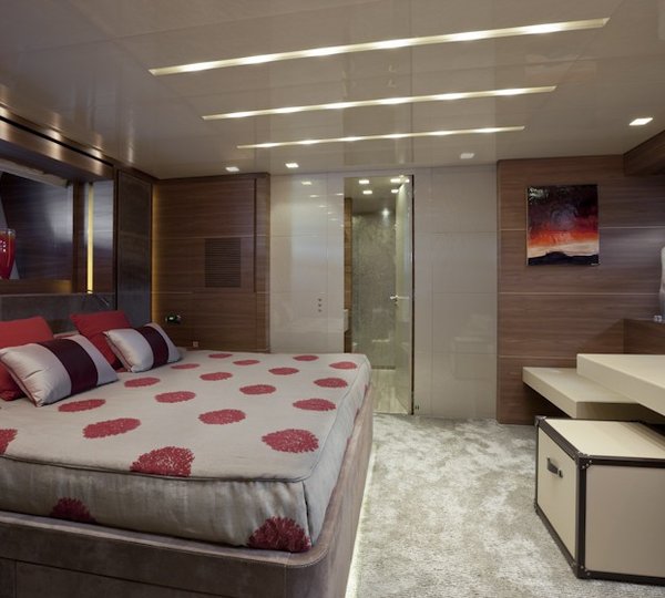 VIP Stateroom On Yacht SCORPION 2