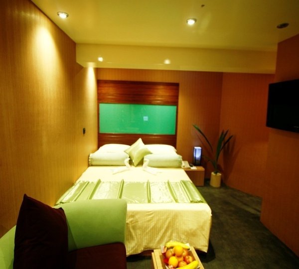 The 41m Yacht MALDIVE MOSAIQUE