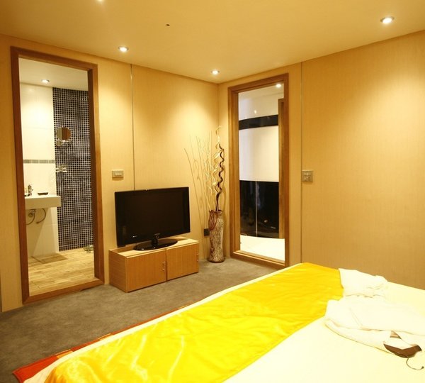 The 41m Yacht MALDIVE MOSAIQUE