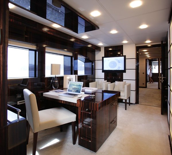 Screening: Yacht TATII's Main Master Study Photograph