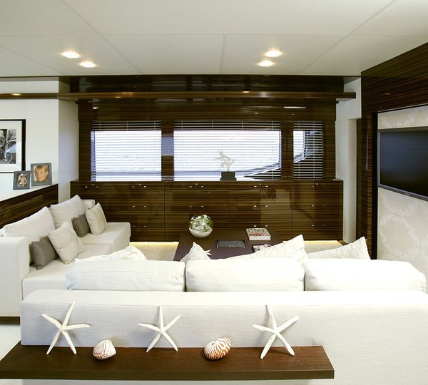 Saloon Sitting On Yacht TATII