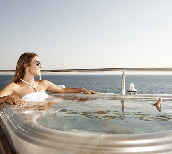 Jacuzzi Pool On Board Yacht E &AMP; E