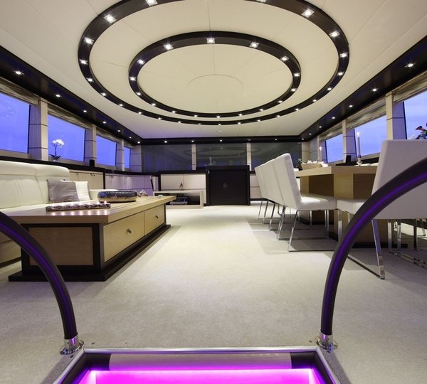 Profile: Yacht PERLA DEL MARE's Saloon Image