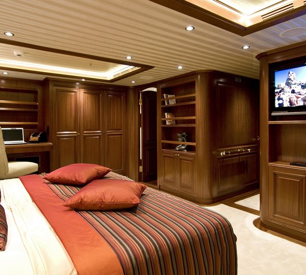 Main Master Cabin On Board Yacht CLEAR EYES