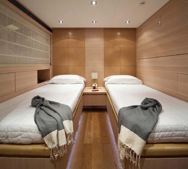 Twin Bed Cabin On Board Yacht FAN TOO