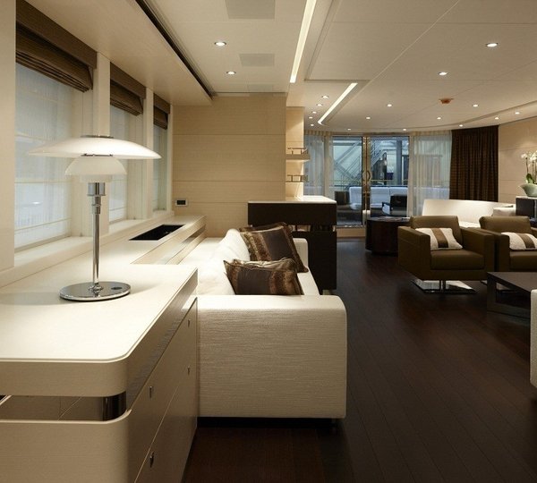 The 44m Yacht LADY L