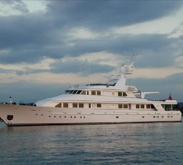Overview On Board Yacht CONSTANCE