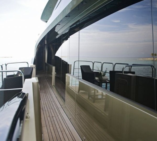 Balcony On Yacht HOKULANI