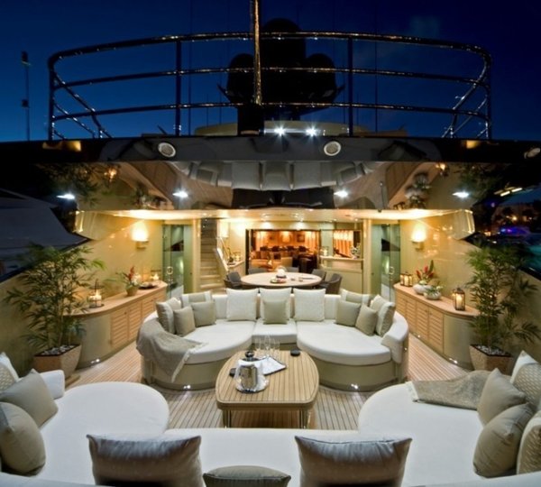 Outdoor Eating/dining On Yacht HOKULANI