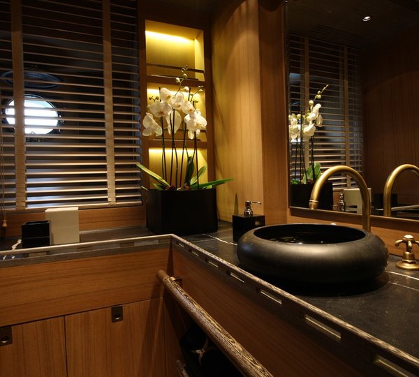 Main Master Bath On Board Yacht ROXANE
