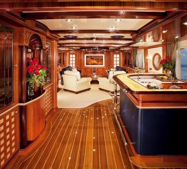 Wet Drinks Bar Aspect Fore On Yacht SYCARA IV