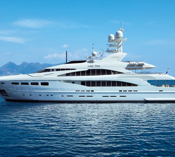 The 47m Yacht LADY DEE