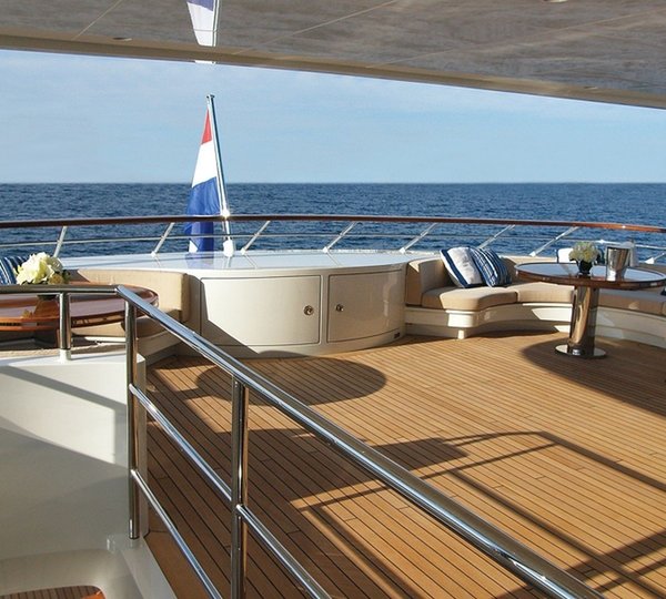 The 47m Yacht LADY DEE