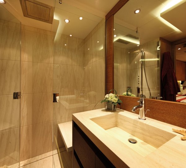 VIP Bath On Board Yacht ZALIV III