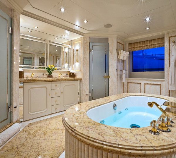 The 51m Yacht AMANTI