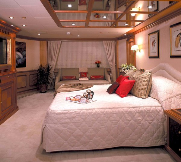 The 51m Yacht AMANTI