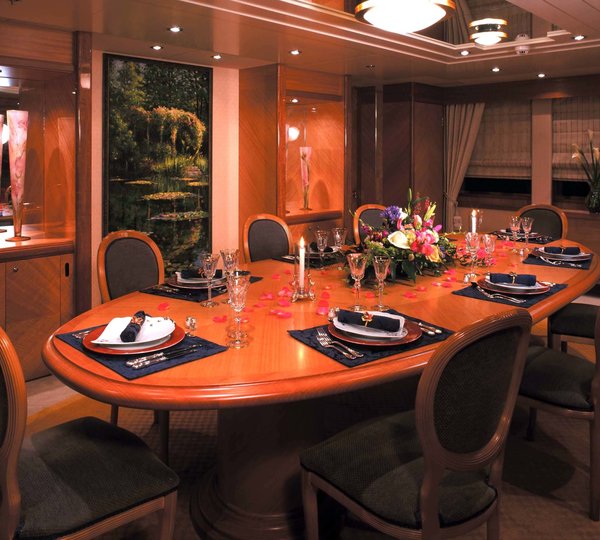 The 51m Yacht AMANTI