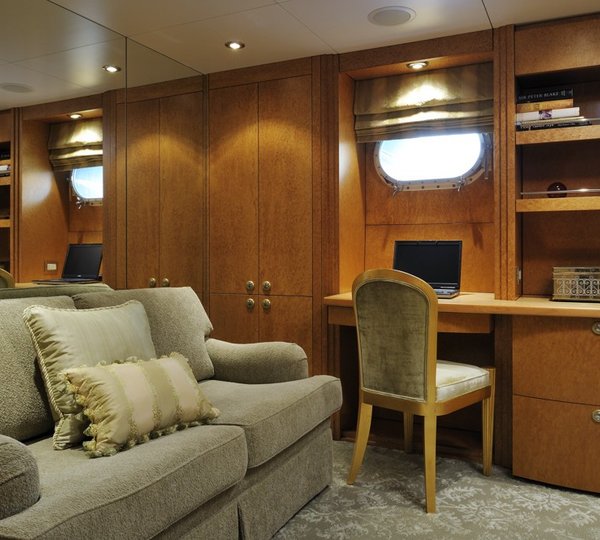 The 55m Yacht OCEANA