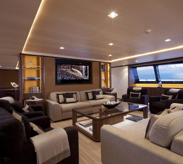 Premier Saloon On Yacht FIDELIS