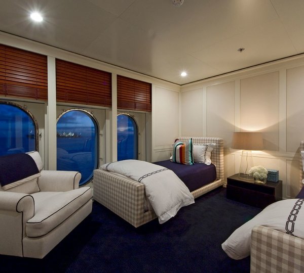 Twin Bed Cabin On Yacht DIAMOND A
