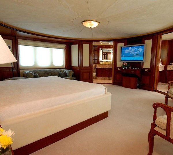 The 57m Yacht LADY K II