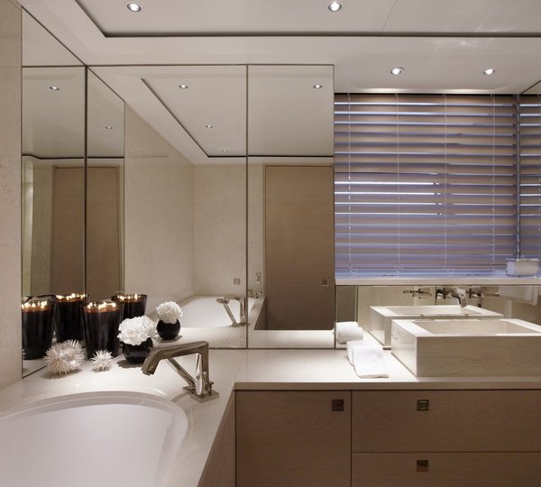 Double Sized Guest's Showering Area On Board Yacht TWIZZLE
