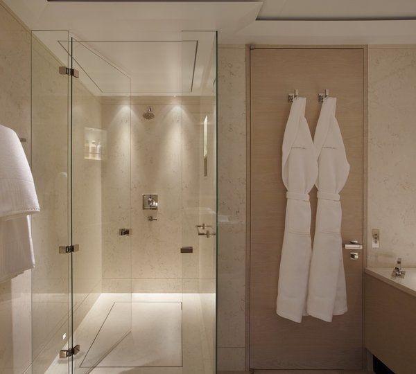 Main Master Bath Aboard Yacht TWIZZLE