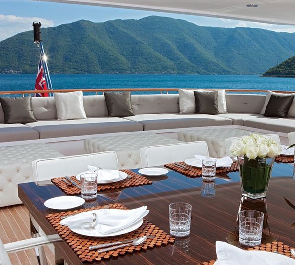 Sky-lounge Aft Deck On Board Yacht CARPE DIEM