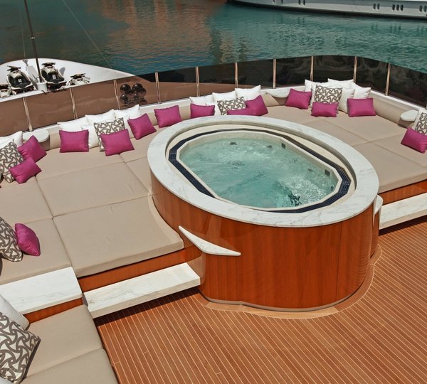 Jacuzzi Pool On Board Yacht CARPE DIEM