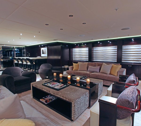 Saloon On Board Yacht CARPE DIEM