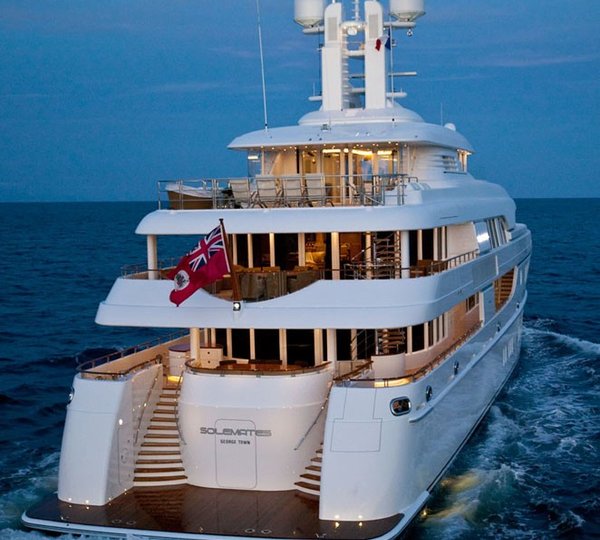 Night Time: Yacht HUNTRESS's Aft Captured