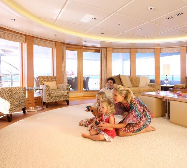 Play-station On Yacht HUNTRESS