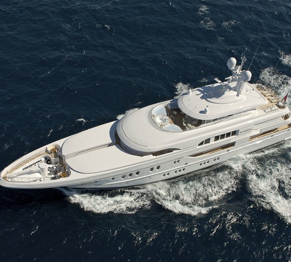 From Above: Yacht HUNTRESS's Cruising Captured
