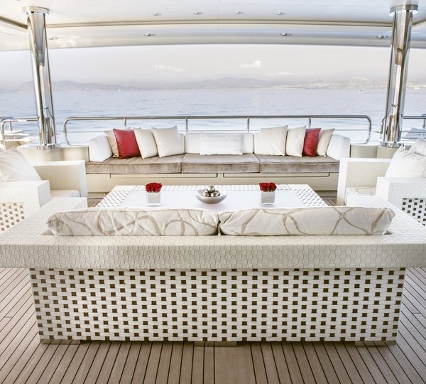 The 60m Yacht LIGHT HOLIC