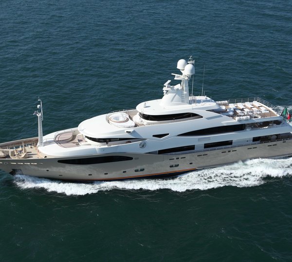 Overview: Yacht LIGHT HOLIC's Cruising Image